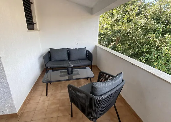 2 App For 3 Persons With 2 Terraces Near Beach&town Poreč